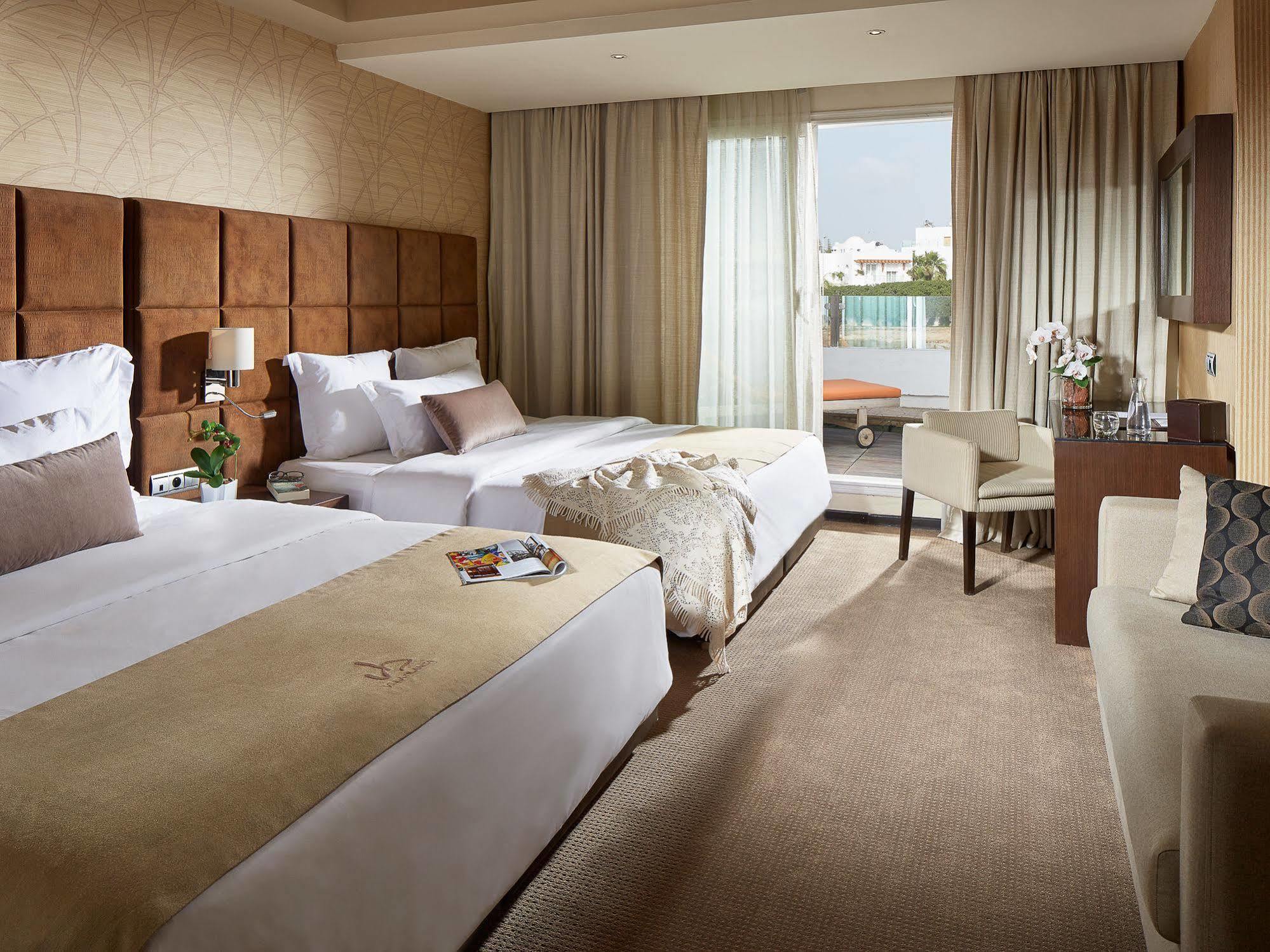 Villa Blanca Urban Hotel คาซาบลังกา ภายนอก รูปภาพ